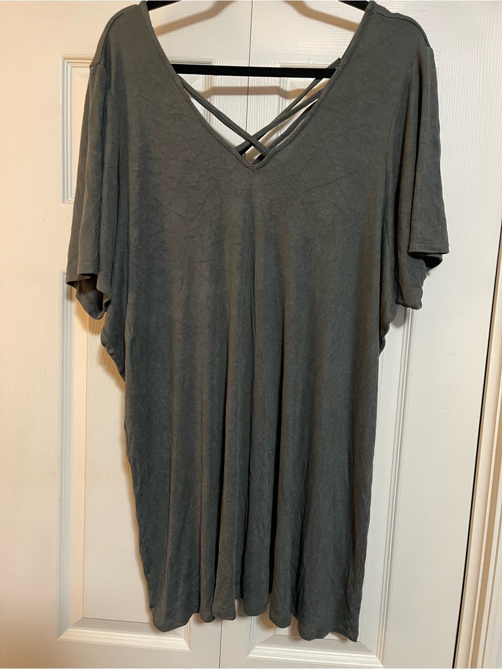 Women's Green V-Neck Crisscross Back Top